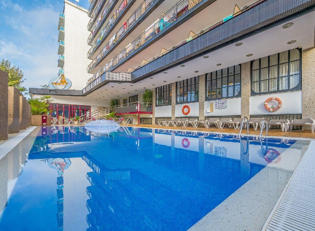 Obrázek hotelu Checkin Garbí