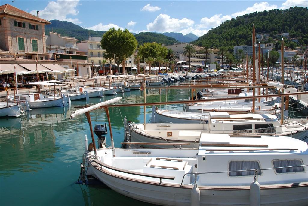 Mallorca s turistikou - nedotčená příroda