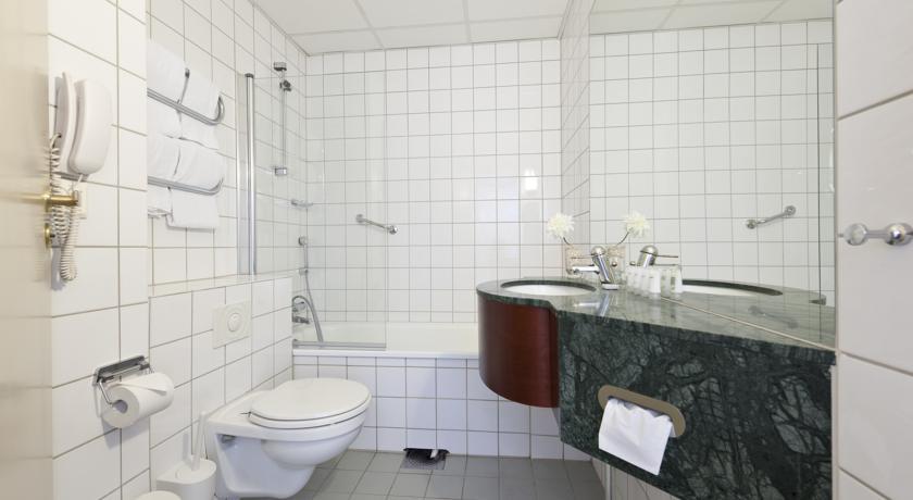 Hotel First Millennium  4*, Oslo - letecky