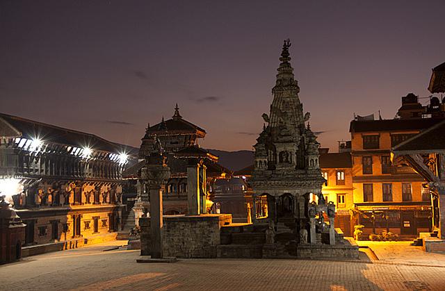 Kathmandu, Pokhara a štíty Himalájí