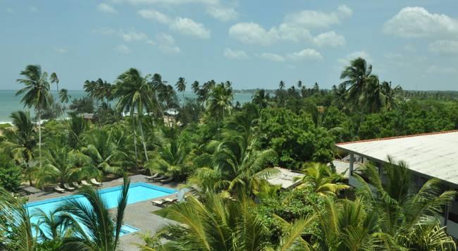 Lagoon Paradise Beach Resort
