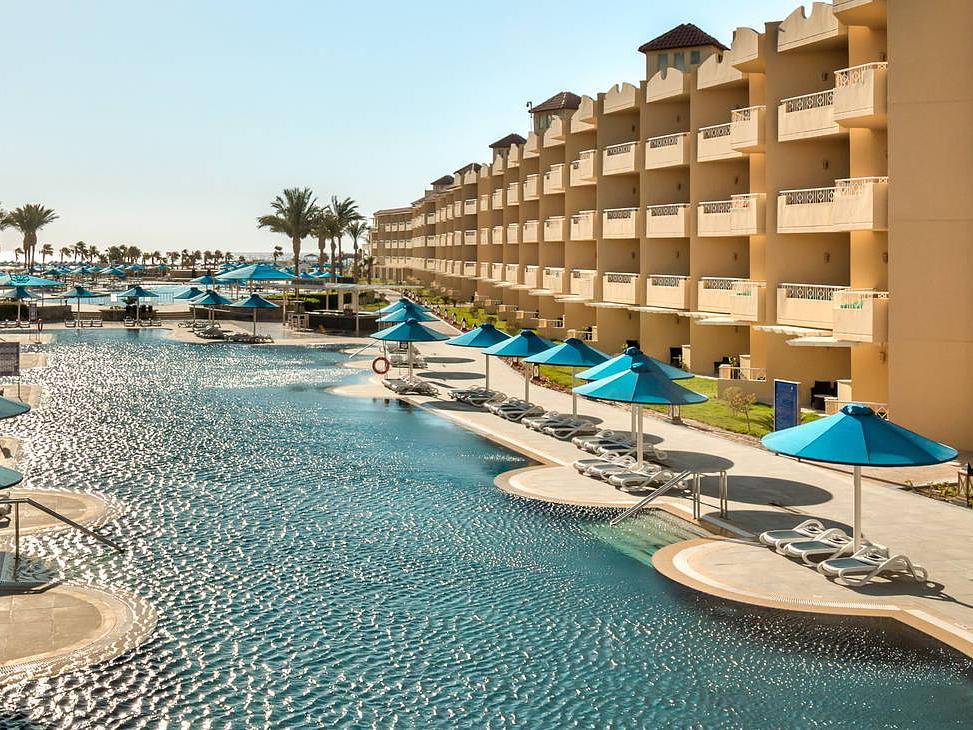 Amwaj Beach Club