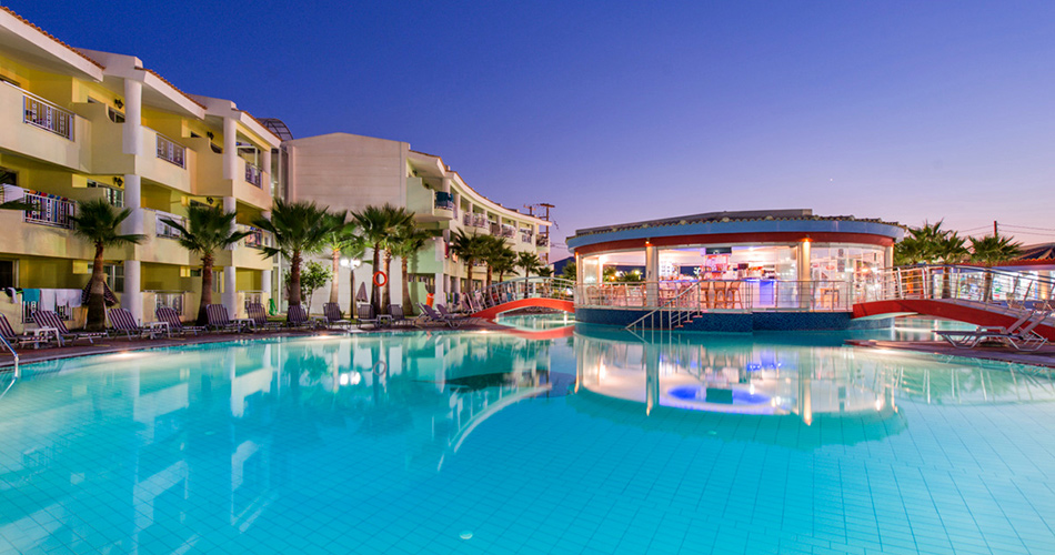 Hotel Caretta Beach Resort & Waterpark