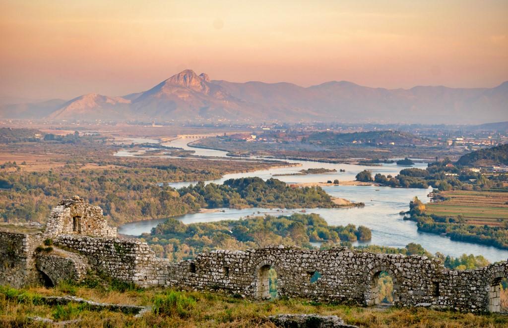 Poznávací zájezd Albánie – kráska se špatnou pověstí, odlet z Prahy