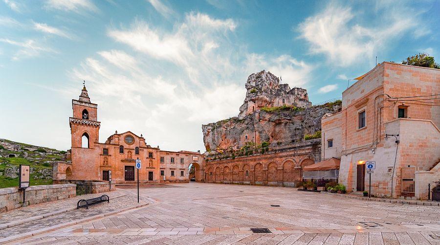 Adventní Apulie + Matera + Nejkrásnější Vánoční Městečko Locorotondo