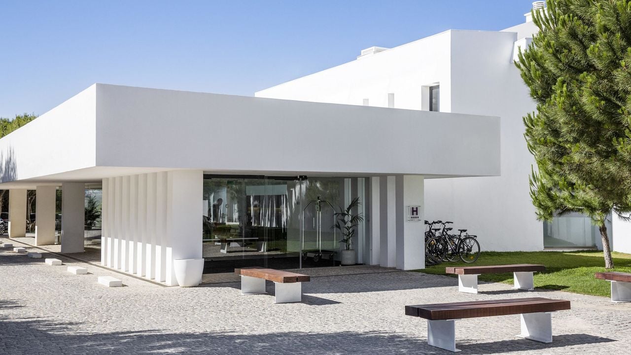 MEMMO BALEEIRA HOTEL