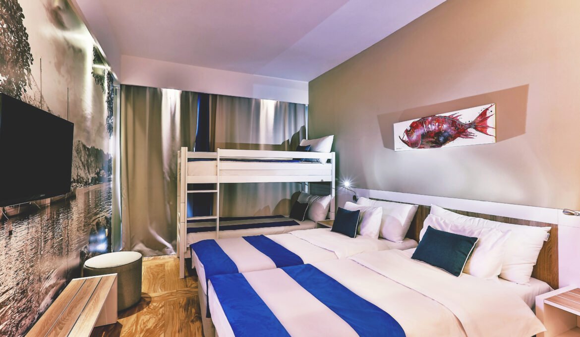 Carine Hotel Delfin