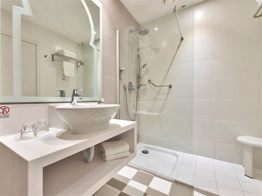 db San Antonio Hotel + Spa