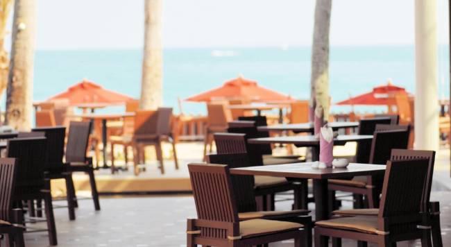 Weekender Resort