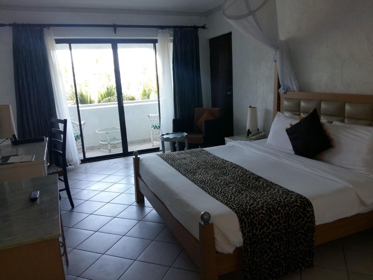 Diani Reef Beach Resort & Spa