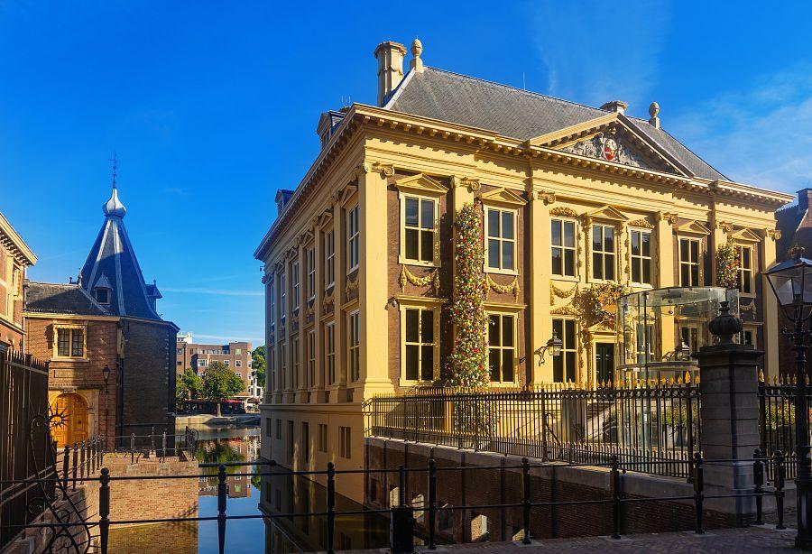 Královské Holandsko + Významné Umělecké Sbírky + Moderní Rotterdam (Letecky Z Pr