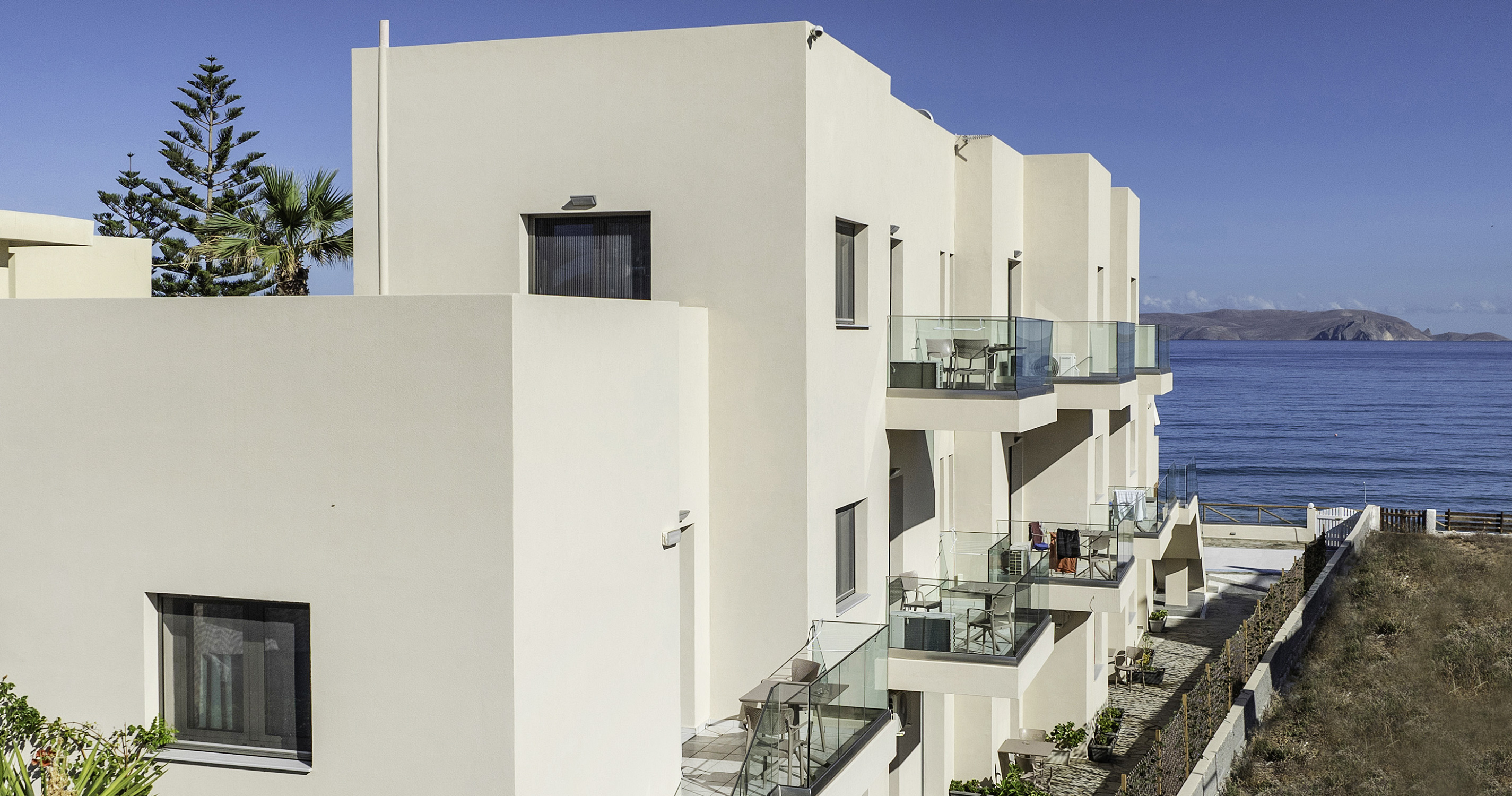 Hotel Almare Beach