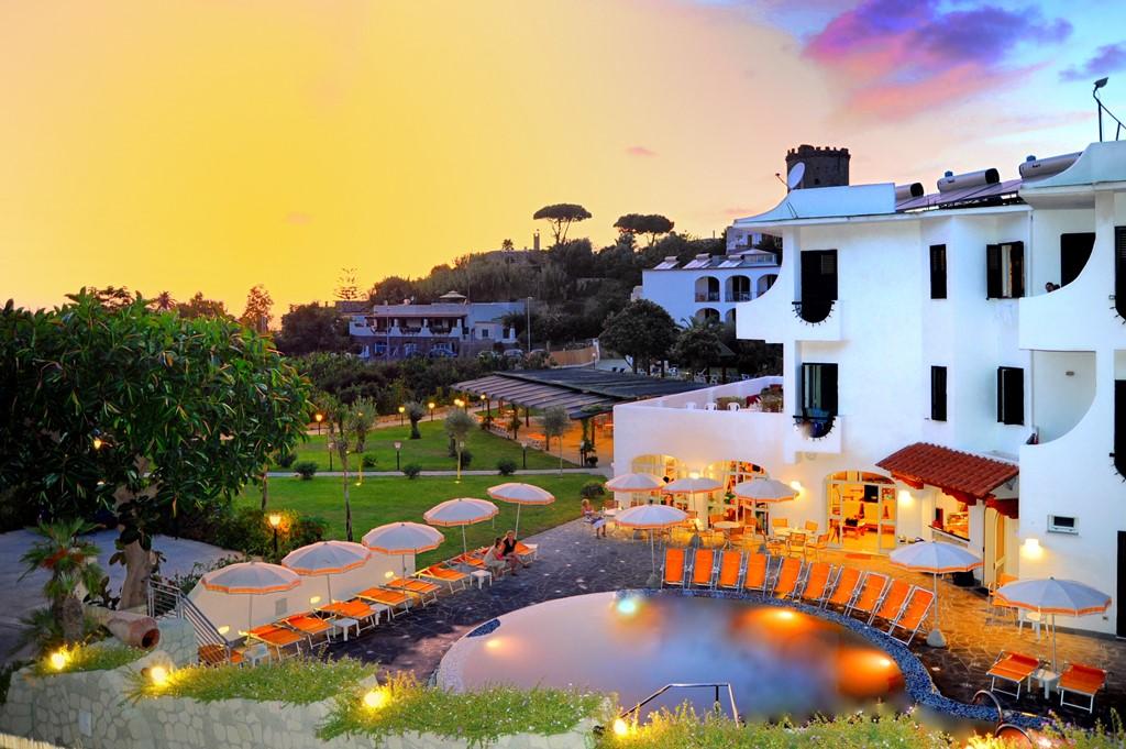 Itálie / Neapolský záliv, Ischia - hotel Park Victoria***