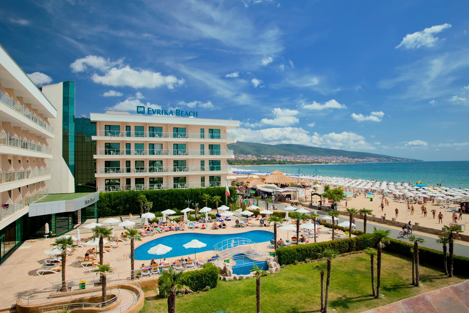 Dit Evrika Beach
