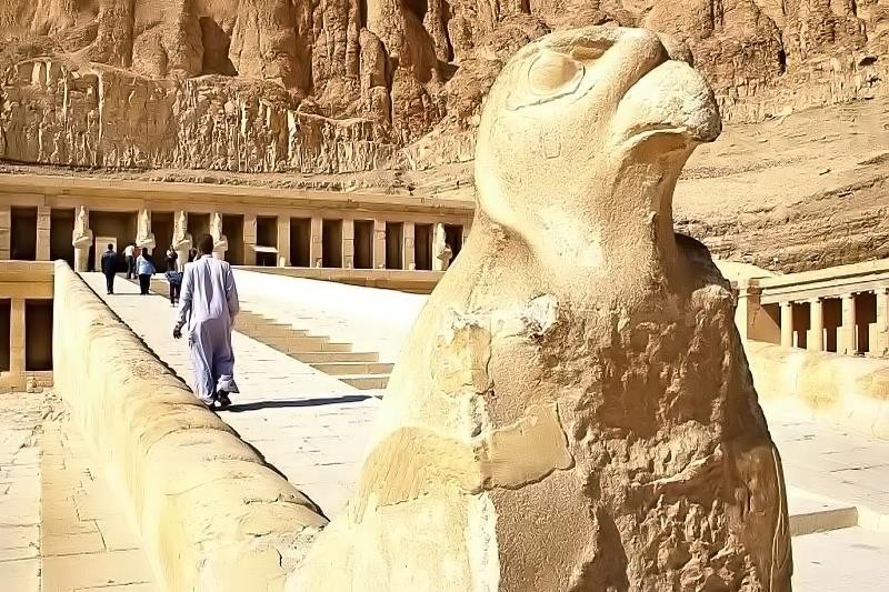 Hatšepsut 4 11 dní - lodí po Nilu s pobytem u moře - Hurghada