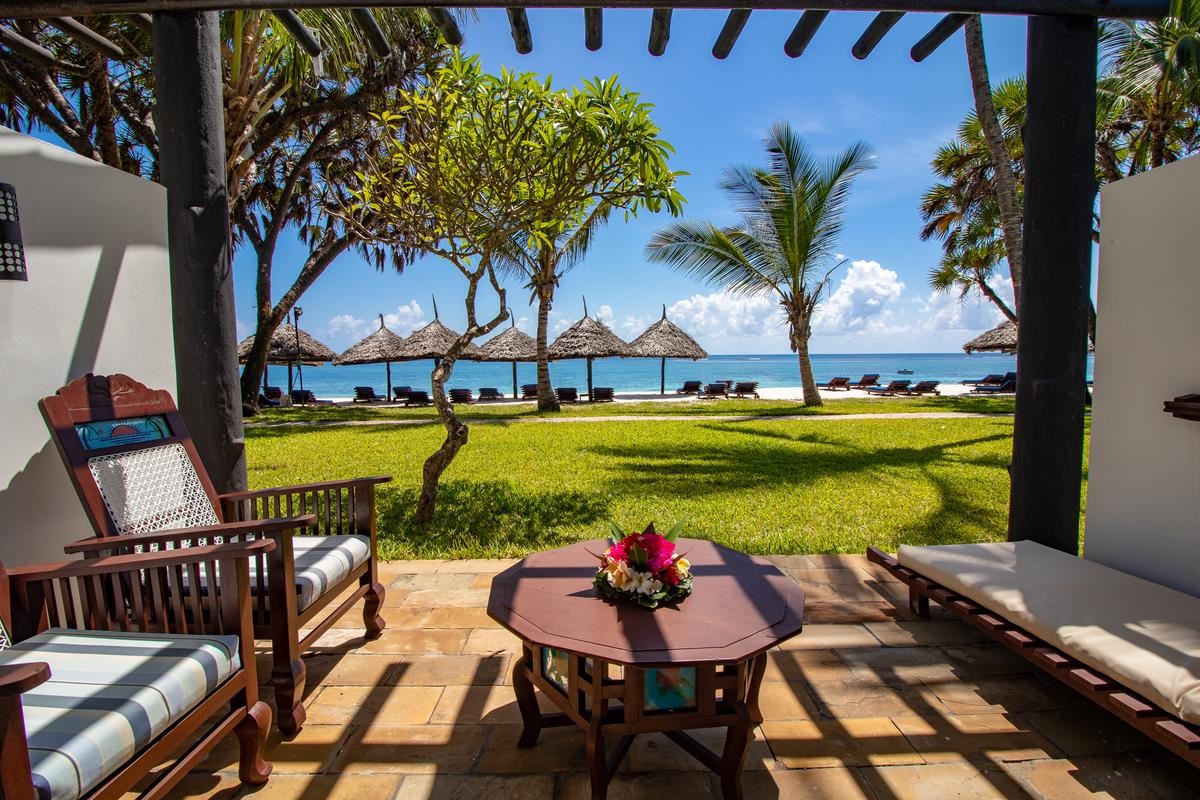 Southern Palms Beach Resort