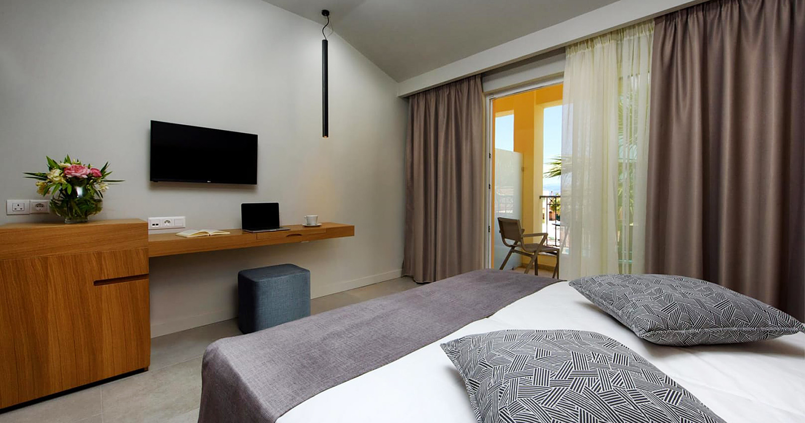 Hotel Olympion Village