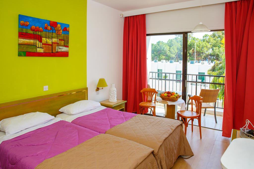 Park Beach Hotel