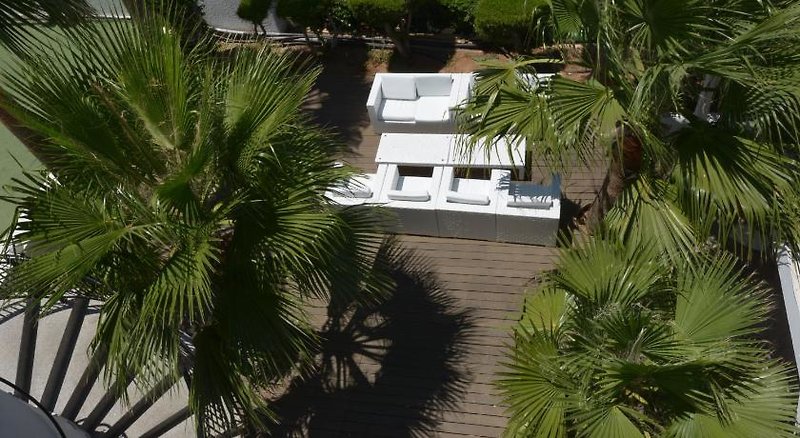 Silver Sands Beach Hotel