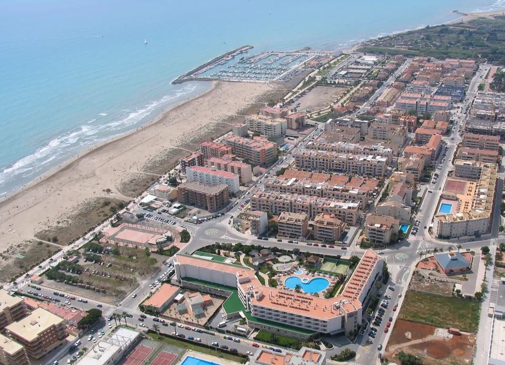 AGH CANET HOTEL