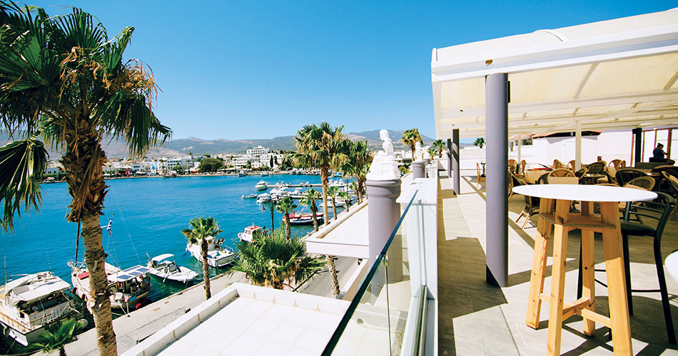 Hotel Kosta Palace
