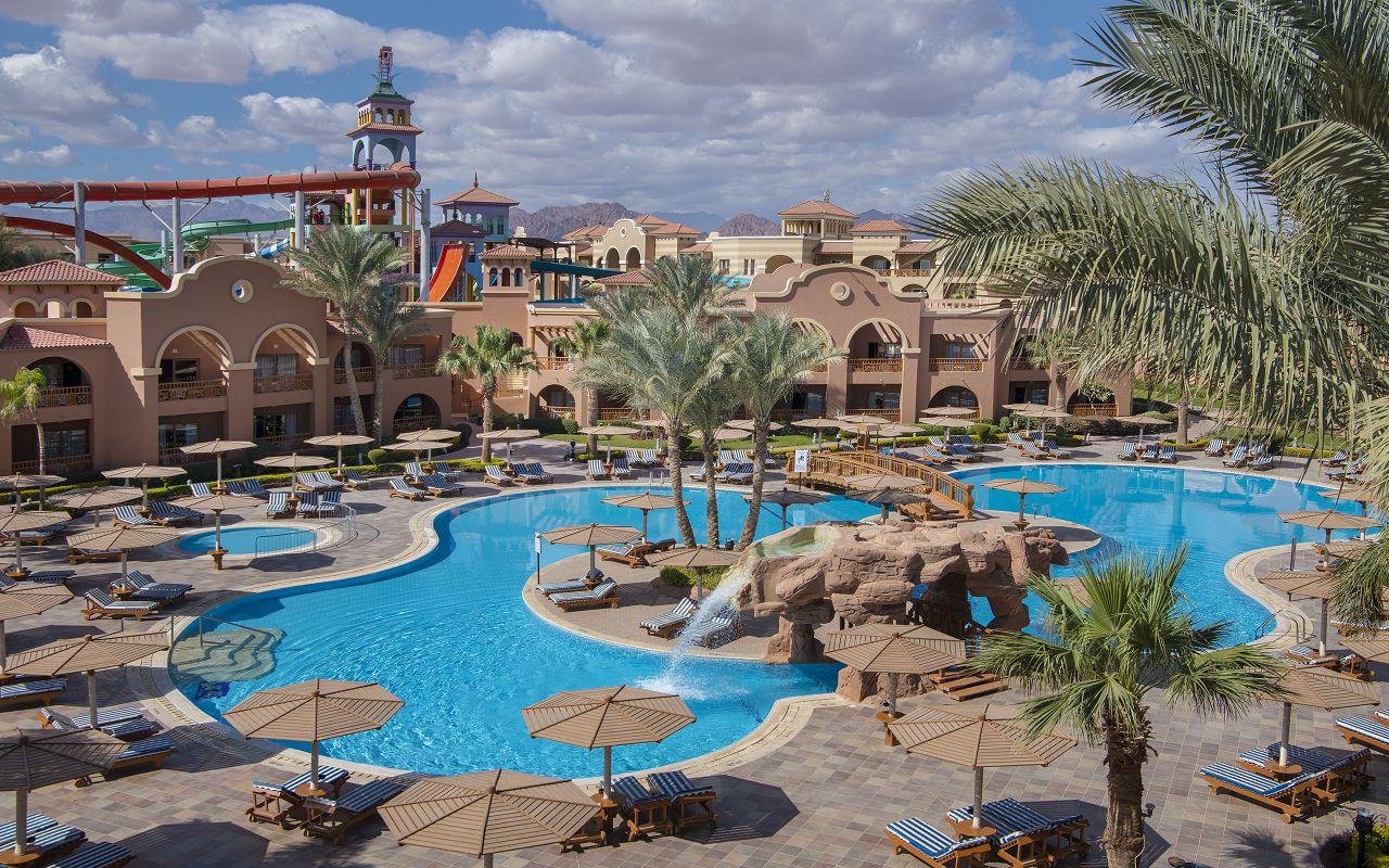 Charmilion Gardens Aqua Park