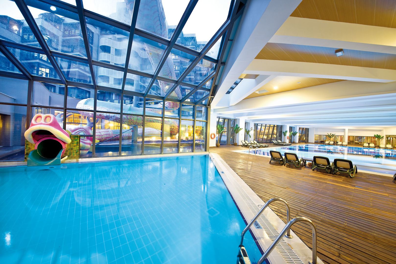 Limak Lara de Luxe Hotel & Resort