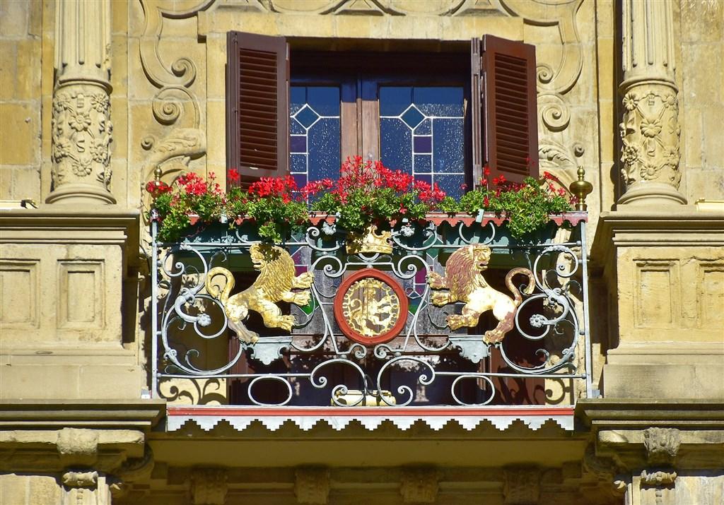 Města Pod Pyrenejemi – Letecky