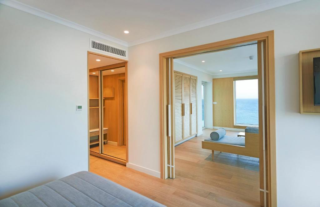Sunrise Beach Hotel