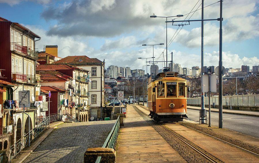 Adventní Porto A Braga + Ochutnávka Vína + Jízda Historickou Tramvají