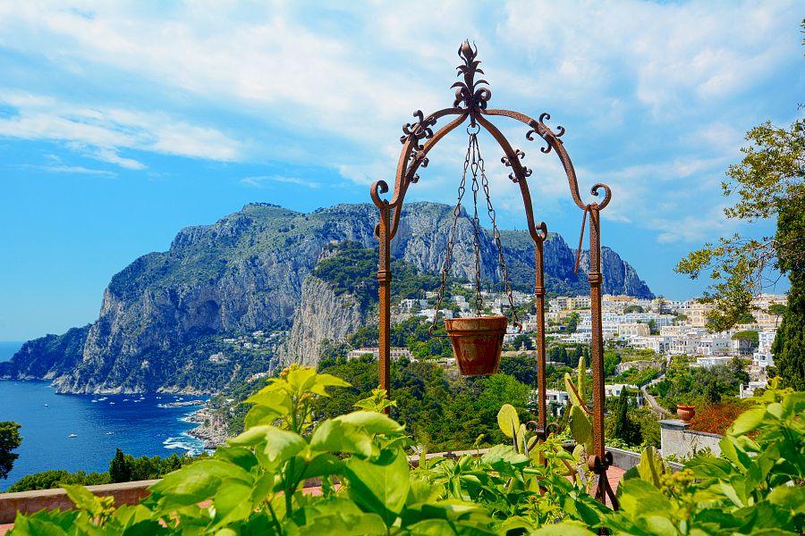 To nejlepší z Neapole + POMPEJE + ISCHIA + CAPRI (letecky z Prahy)