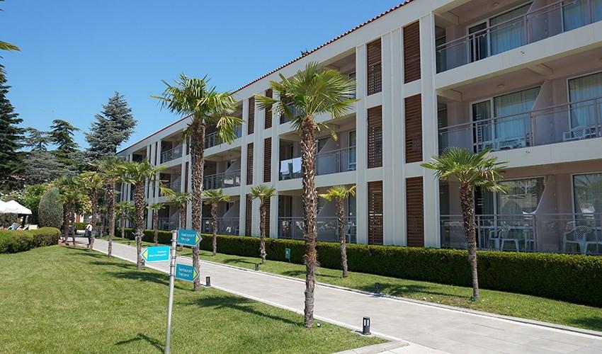 DIT Evrika Beach Club Hotel
