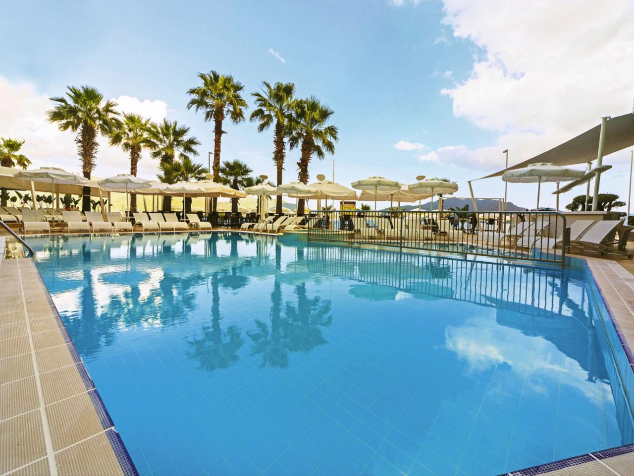 Poseidon Hotel