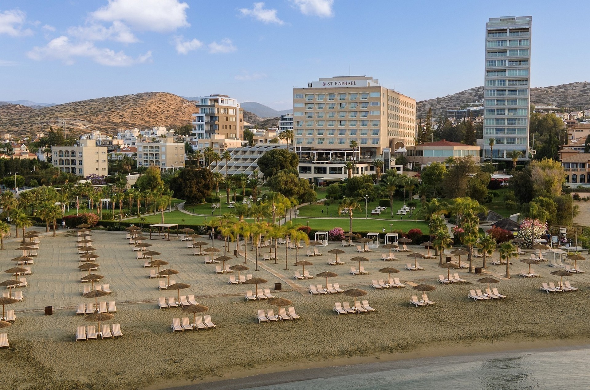 Tip na dovolenou: St.Raphael Resort Tip na dovolenou: St.Raphael Resort