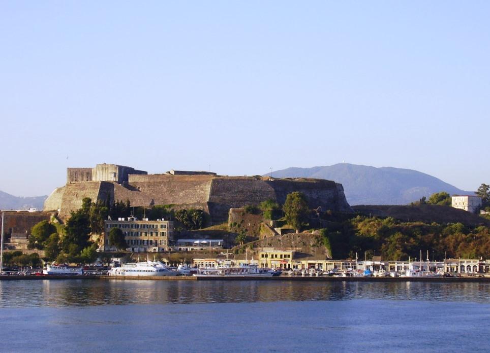 Korfu a Albánie - letecky