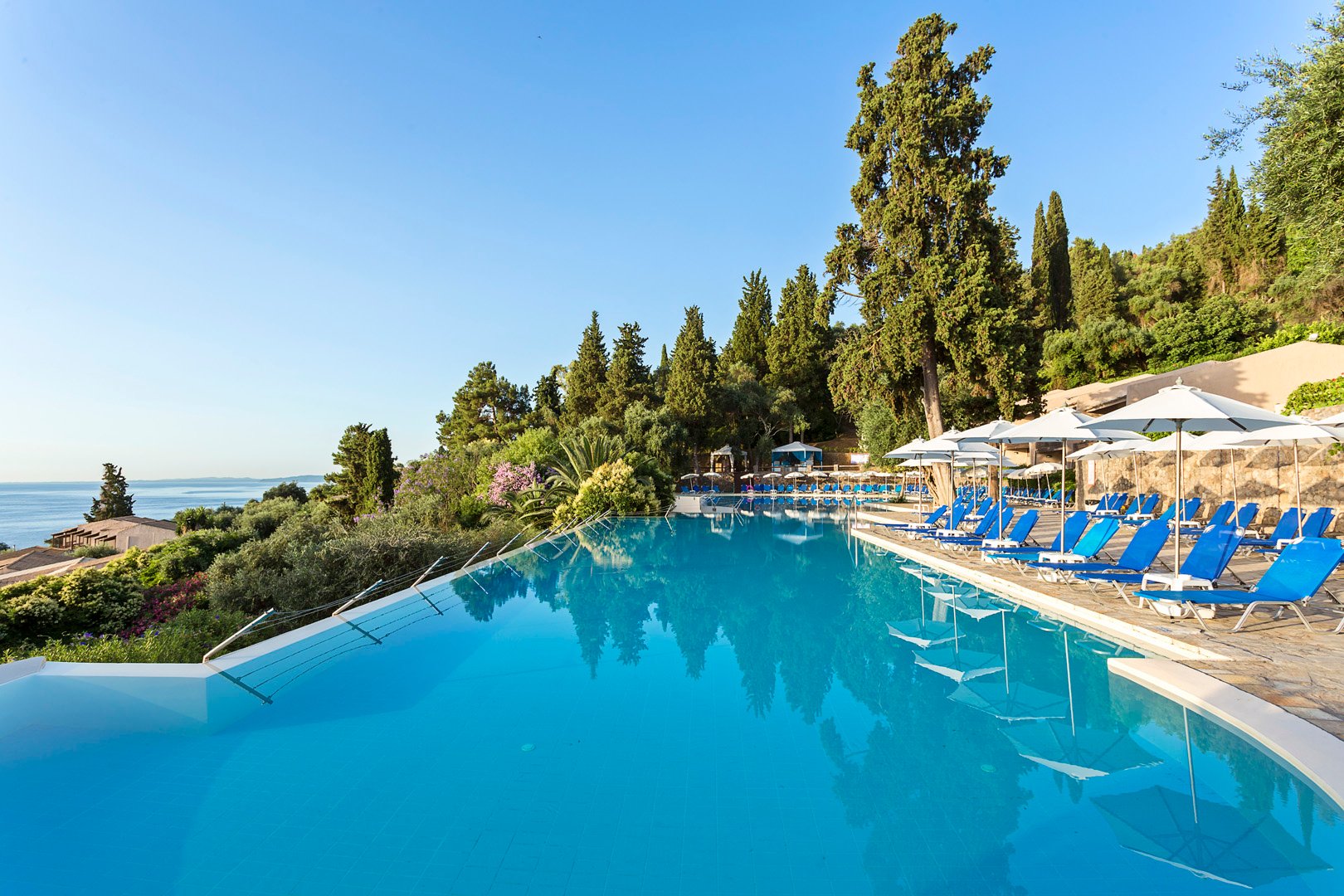 AEOLOS BEACH