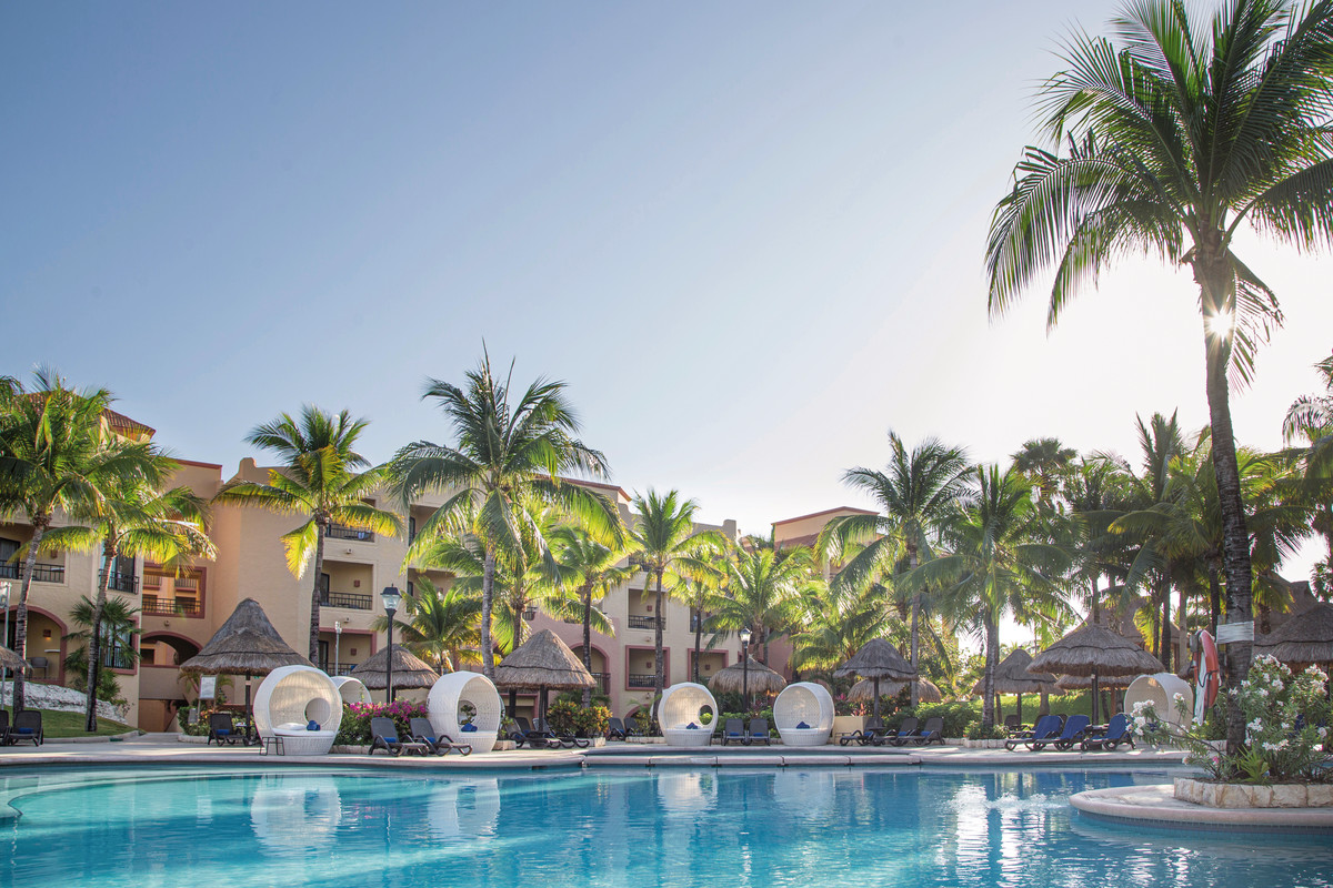 Sandos Playacar Beach Resort