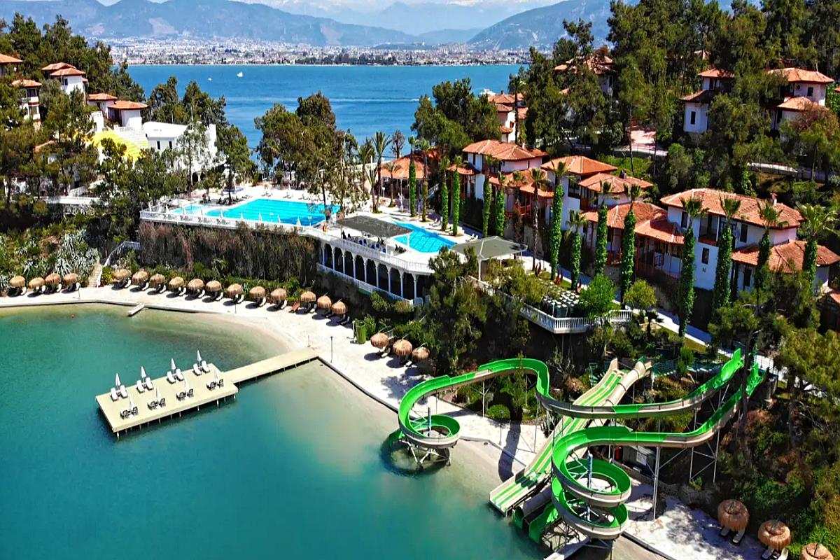 Club And Hotel Letoonia