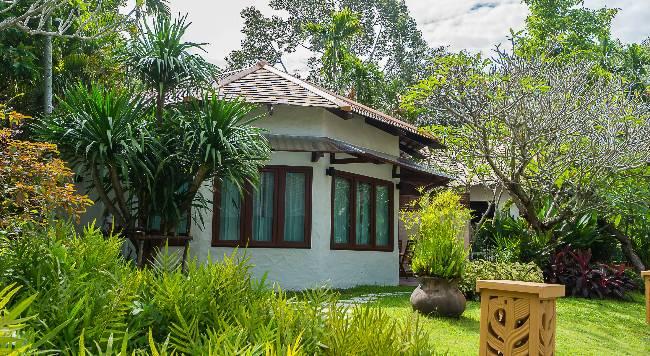 Sea Sand Sun Resort and Villas