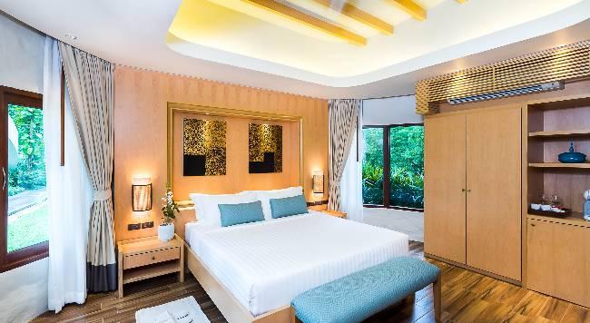 Sea Sand Sun Resort and Villas