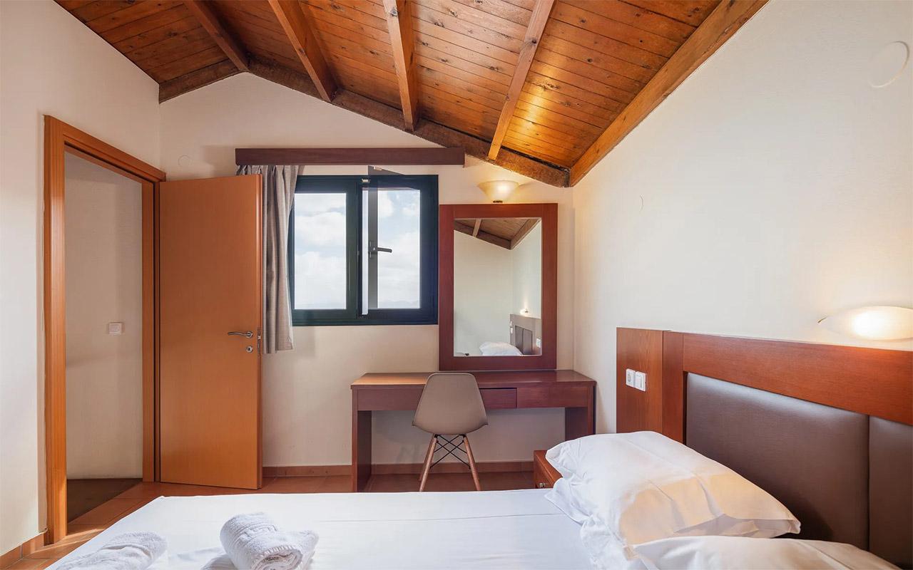 Dia Apartments