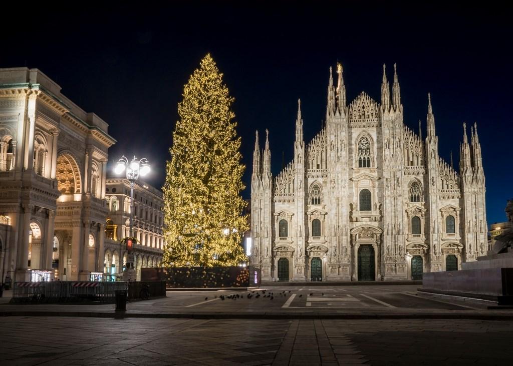 Milano – Advent V Itálii