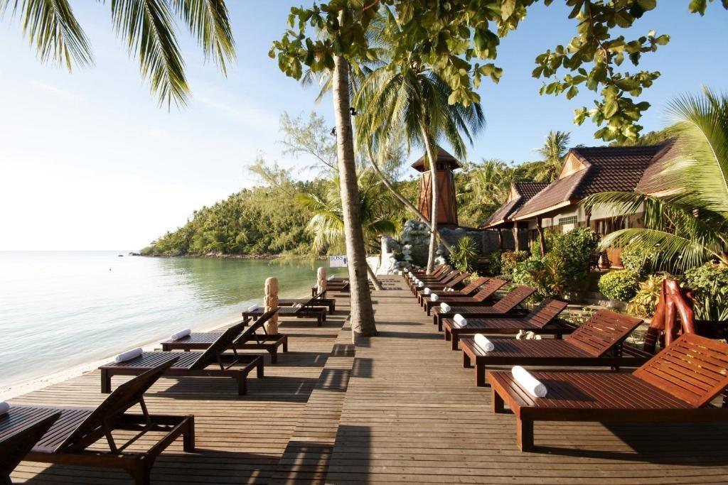 Salad Beach Resort