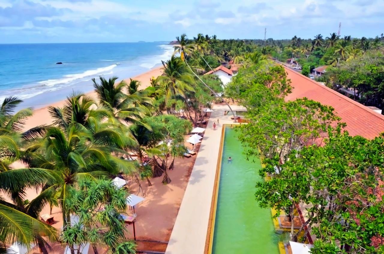 Pandanus Beach Resort & Spa