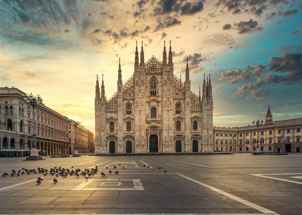 Milano – Advent V Itálii
