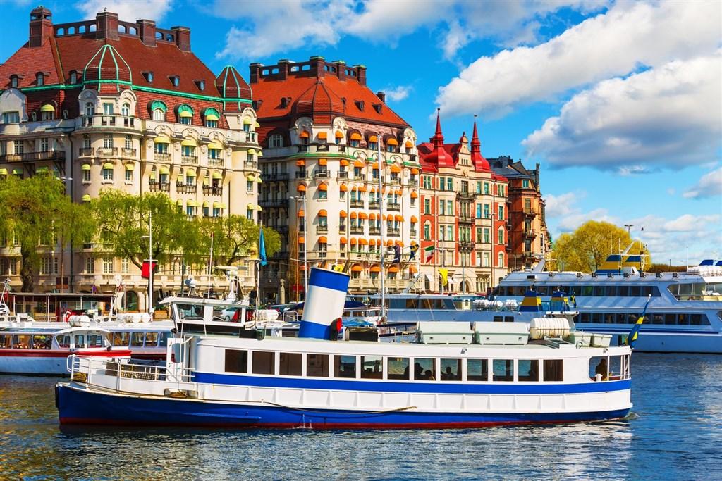Bílé Noci Ve Stockholmu A Helsinkách