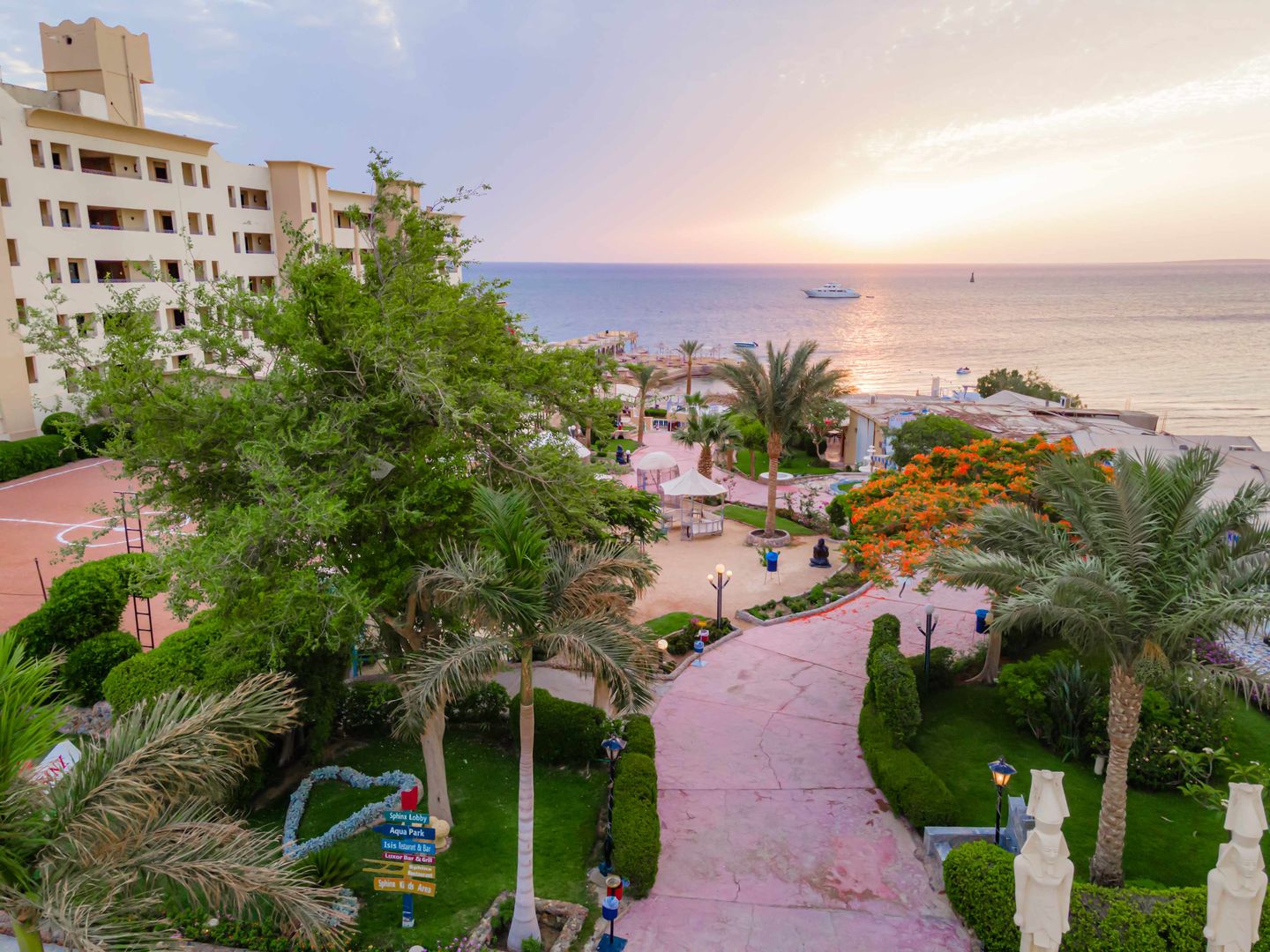Sphinx Aqua Park Beach