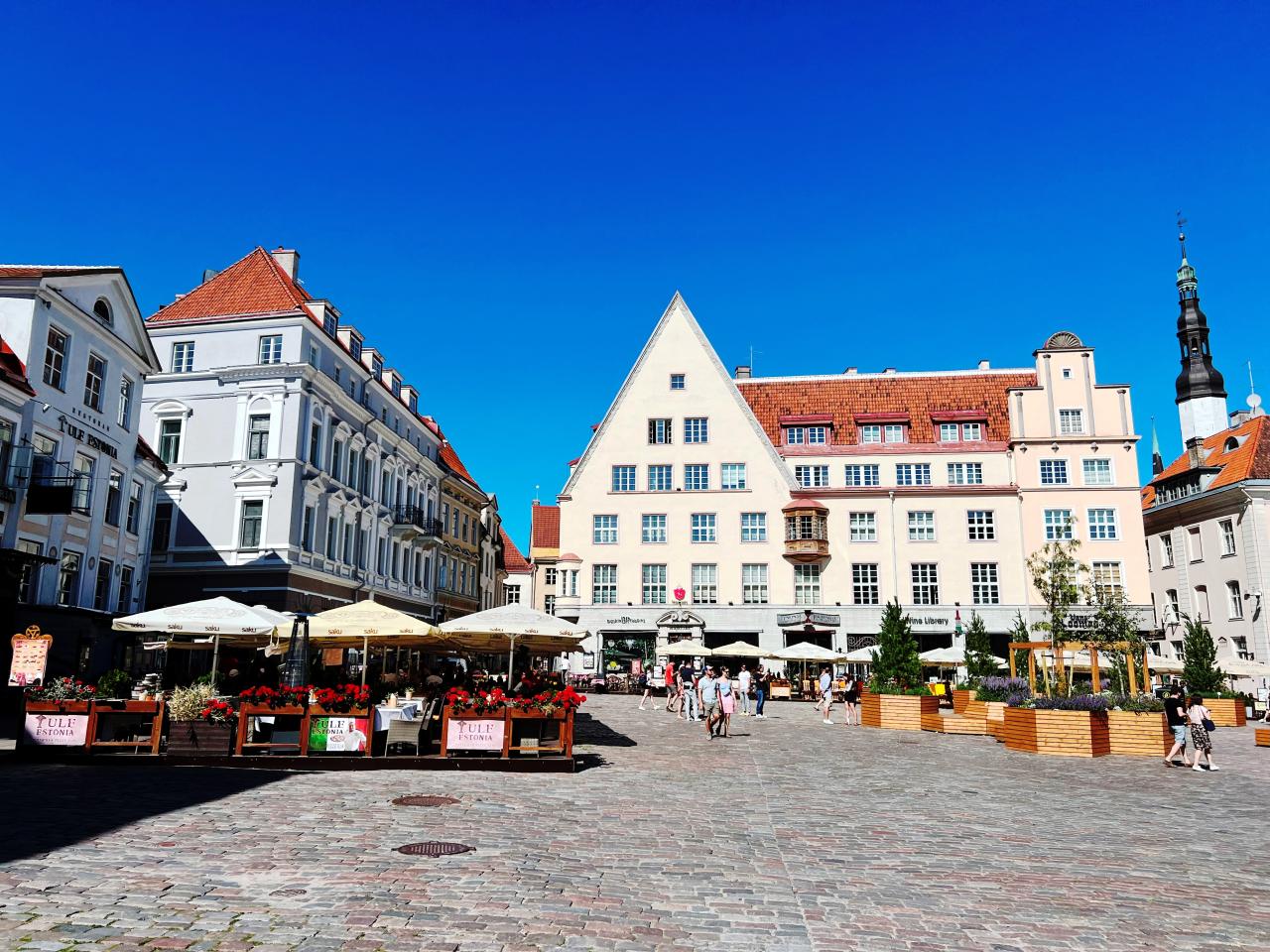 Okruh Pobaltím letecky  výlet do Helsinek