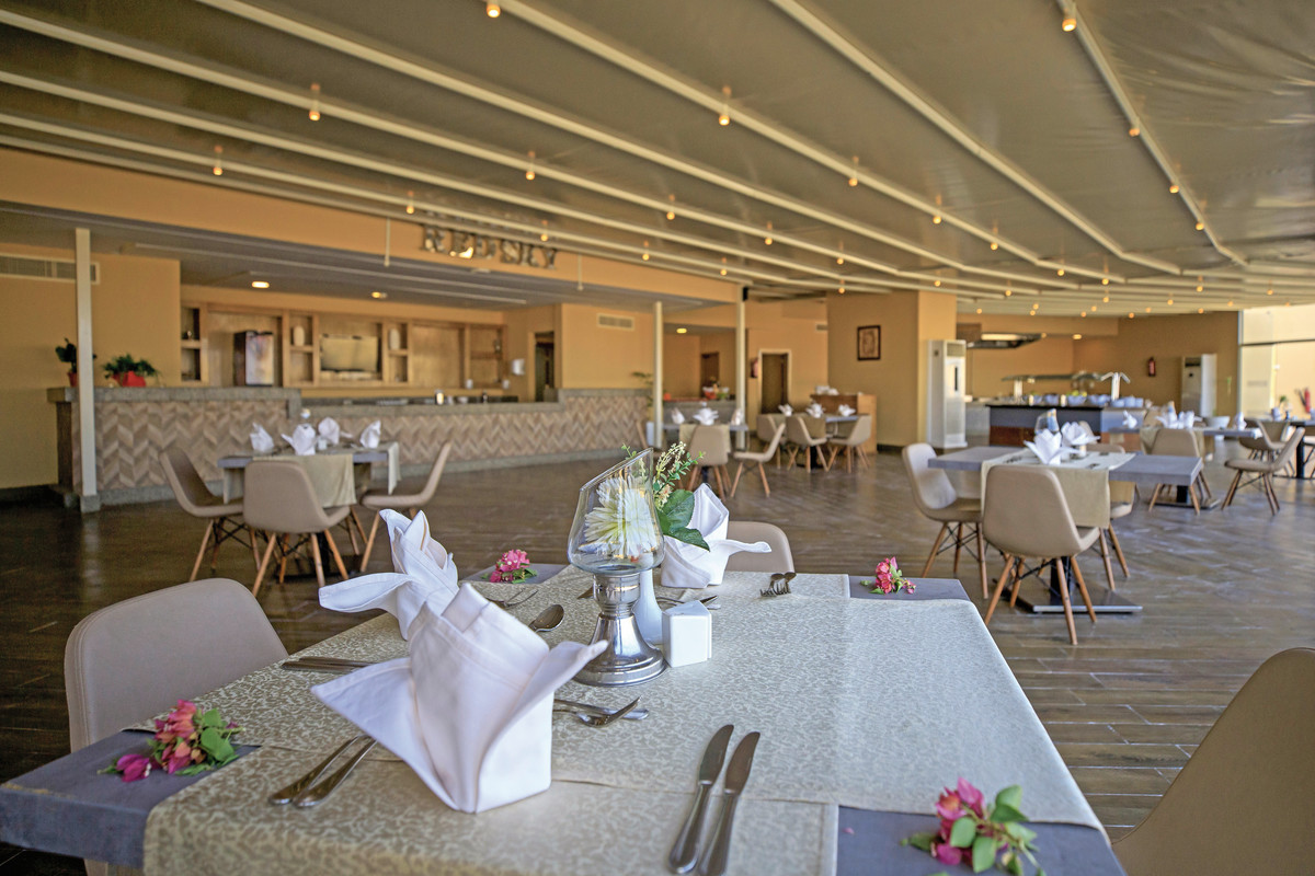 Amwaj Beach Club