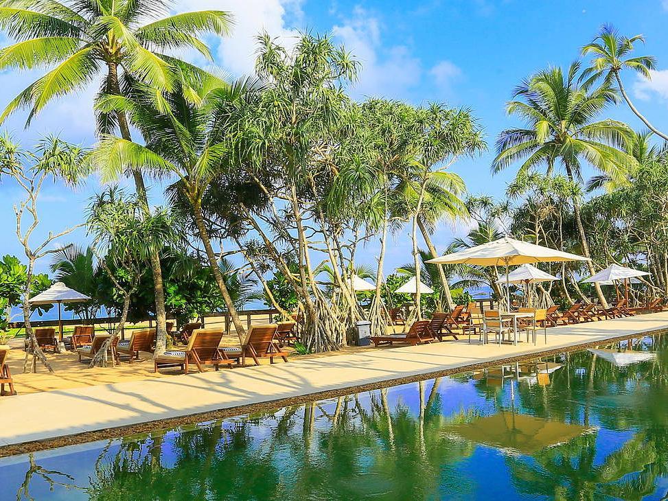 Pandanus Beach Resort & Spa
